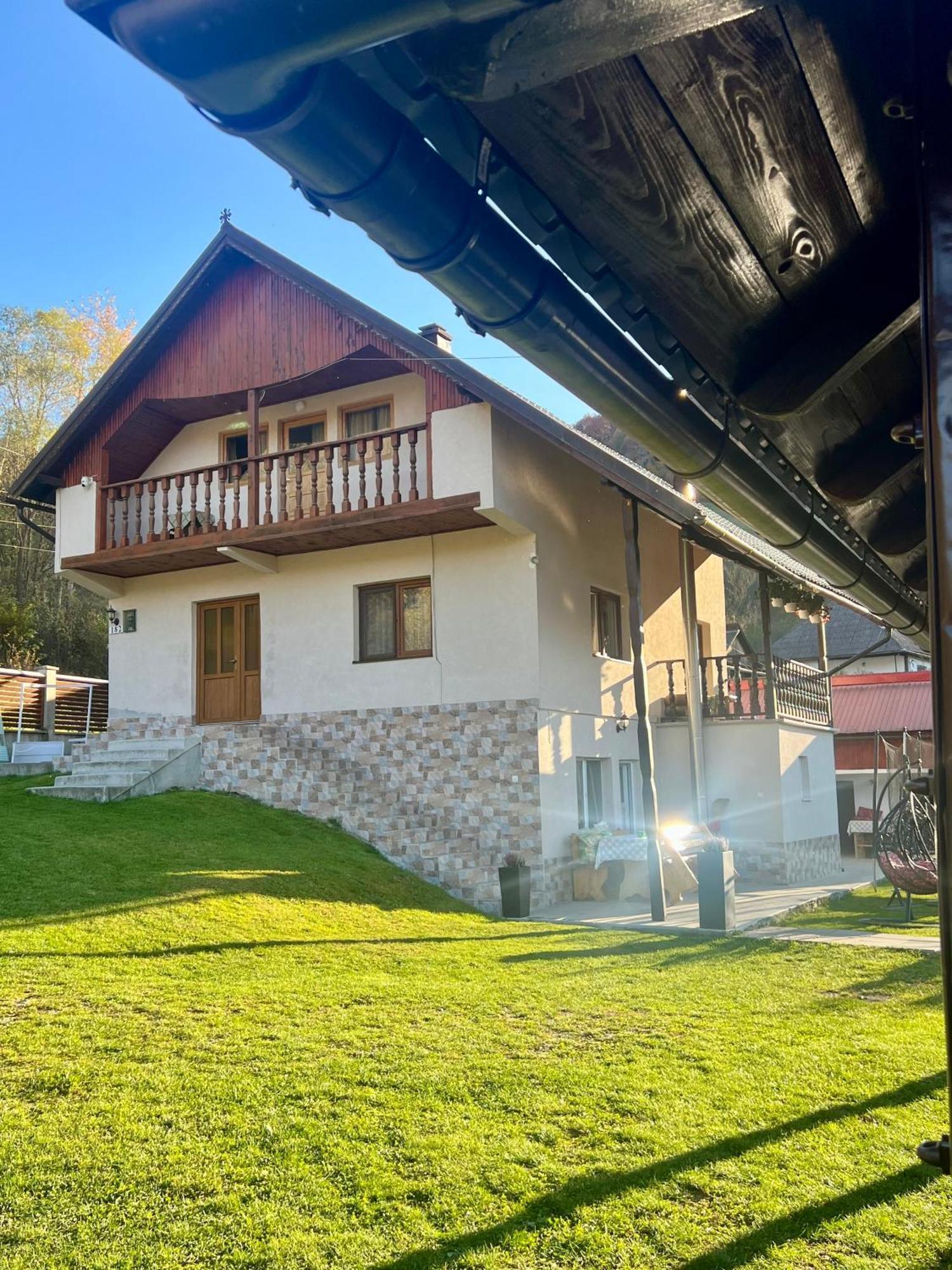 Cabana Baraj Apuseni Mountains Mihoesti Buitenkant foto