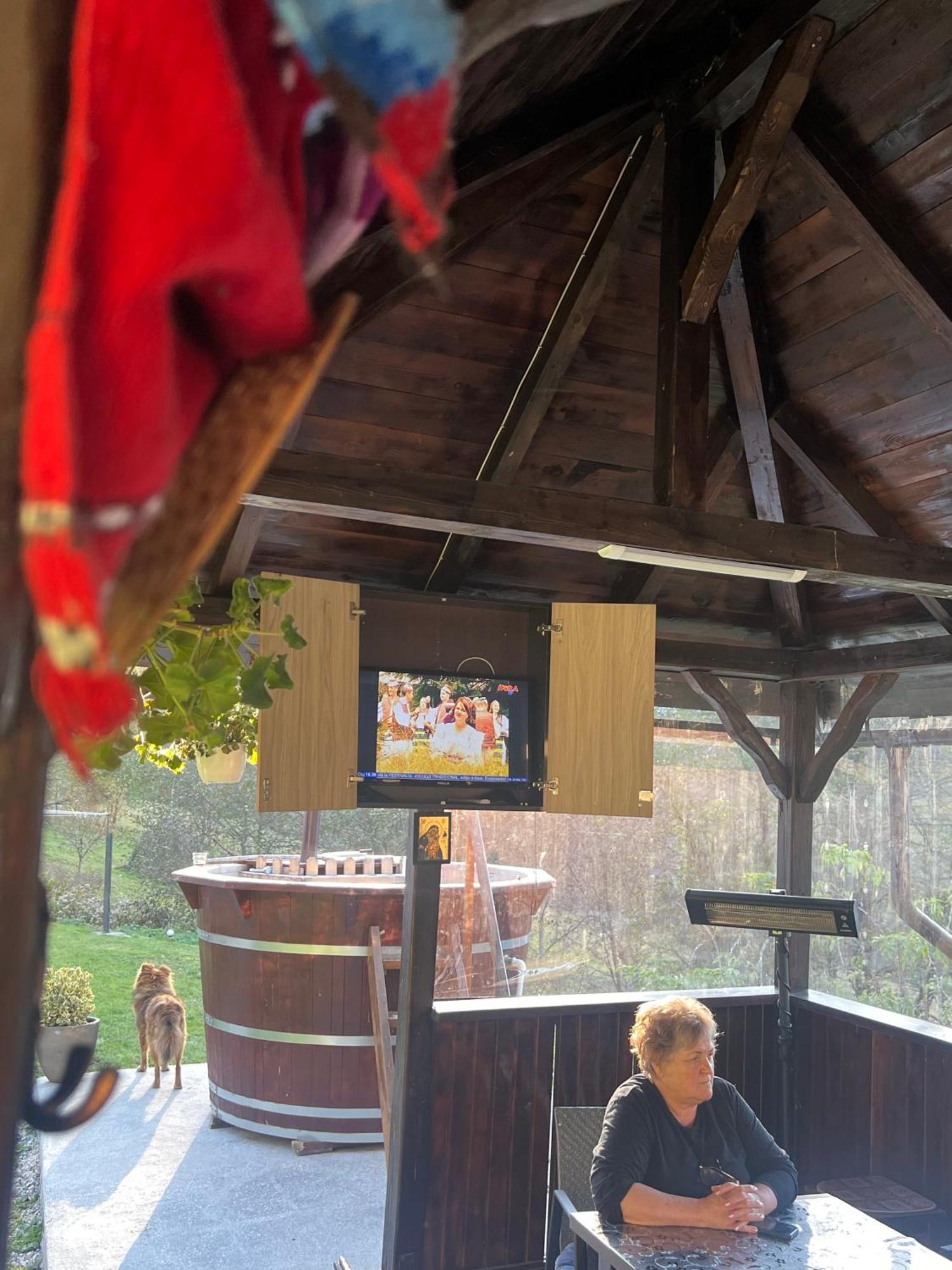 Cabana Baraj Apuseni Mountains Mihoesti Buitenkant foto